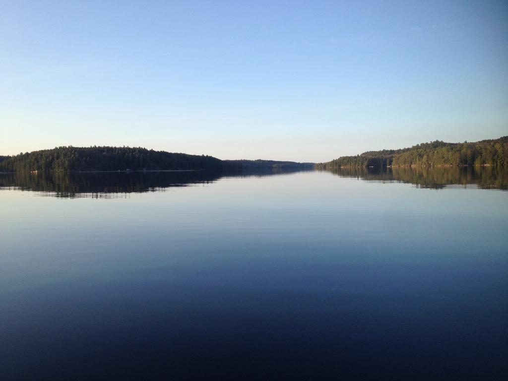 Little Hawk Resort & Marina Algonquin Highlands Exteriör bild
